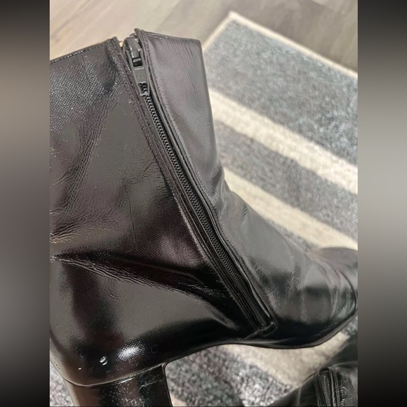 Vintage Chanel Bootie Boot Heels Black Patent Logo CC Womens Size 36 - Picture 7 of 8